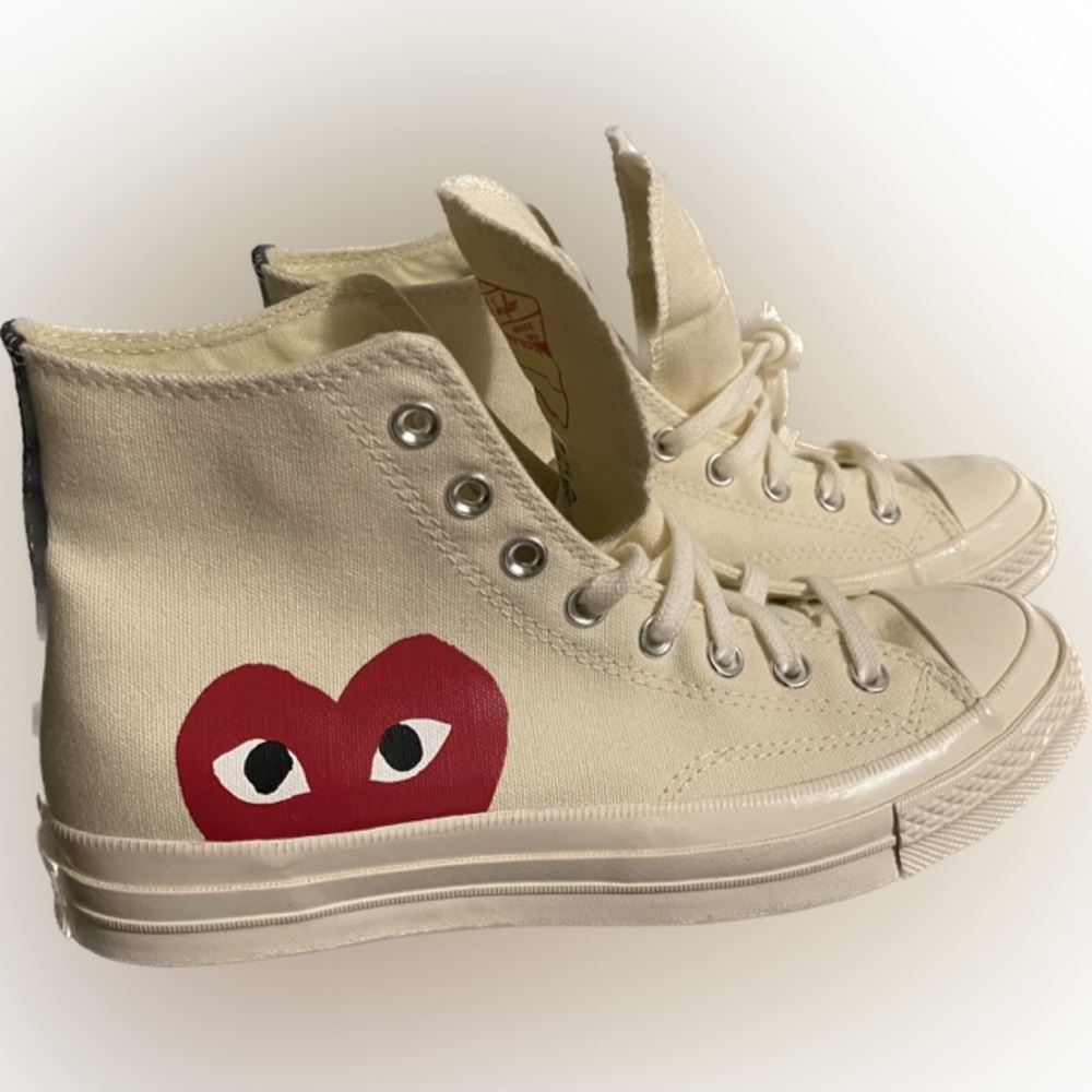 BRAND NEW -Commes De Garçon High top converse